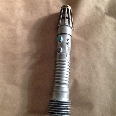 Which character does this "stunt" lightsaber belong to? It appeared in Star Wars Ep II - Science ...