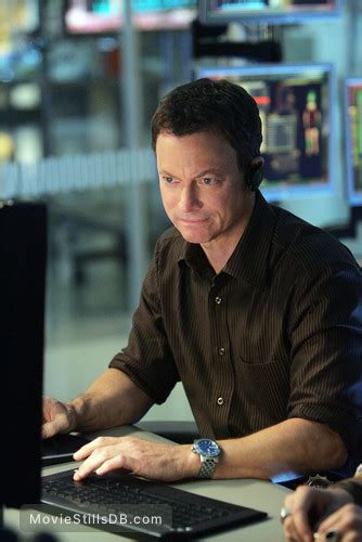 CSI: NY - Episode 4x05 publicity still of Gary Sinise