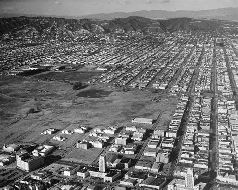 (c.1940)- PARK LA BREA | Miracle mile, Los angeles history, California history