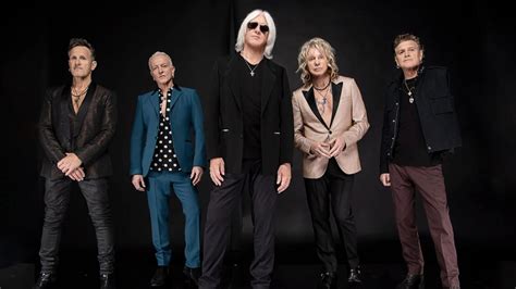 Def Leppard and Journey Heat Up Fenway Park in Epic Summer Tour with Special Guests - OtakuKart