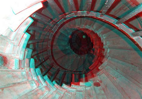 Out and about Inside the monument in anaglyph 3D stereo red blue /cyan ...