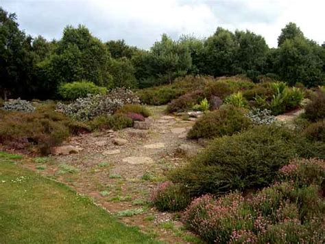 University of Dundee Botanic Garden - Scotland - Gardens, Parks ...