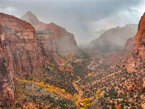 Hiking the Canyon Overlook Trail in Zion National Park