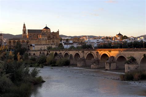 File:Roman Bridge, Córdoba, Espana.jpg - Wikimedia Commons