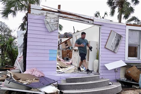 Tornado flips cars, damages homes in coastal Florida city - WTOP News