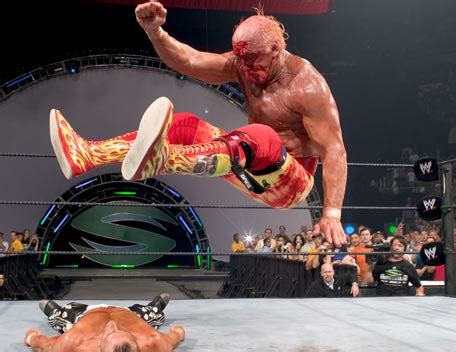 Study shows Hulk Hogan is only person ever injured by Hulk Hogan’s leg drop