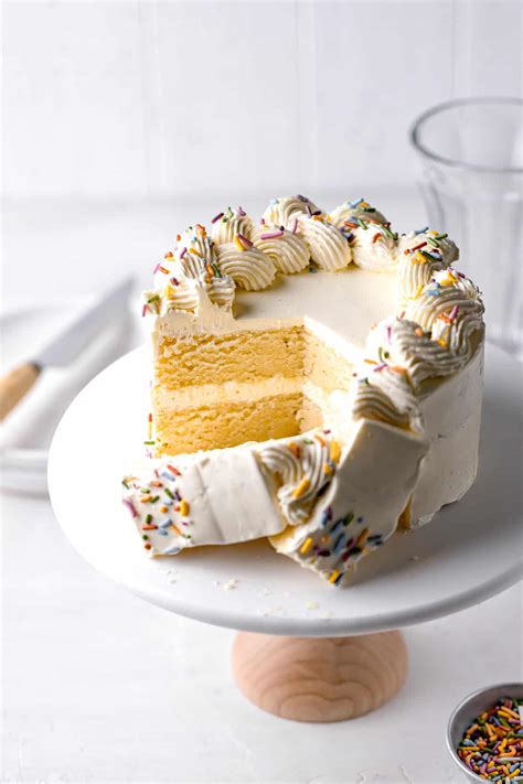 Small Vanilla Cake Recipe - Sloane's Table