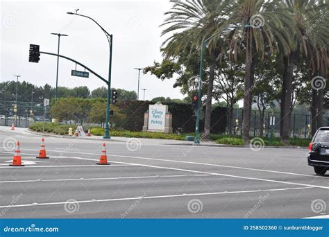 Disneyland Parking Sign Post Editorial Image - Image of signage ...