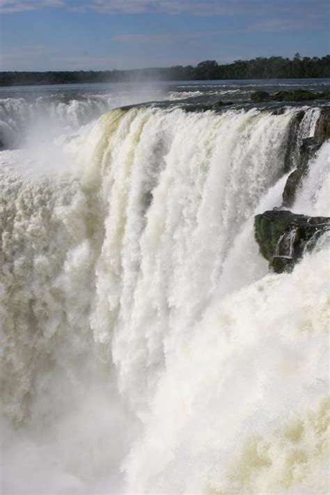 Devil S Throat, Iguazu Falls Stock Photo - Image of tourism, waterfall: 4220064