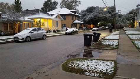 WATCH: Greater Houston Wakes Up To Snow And The Ice Impacts Some Major ...