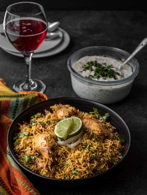 Chettinad Chicken biryani recipe - Easy Instant Pot chicken biryani recipe