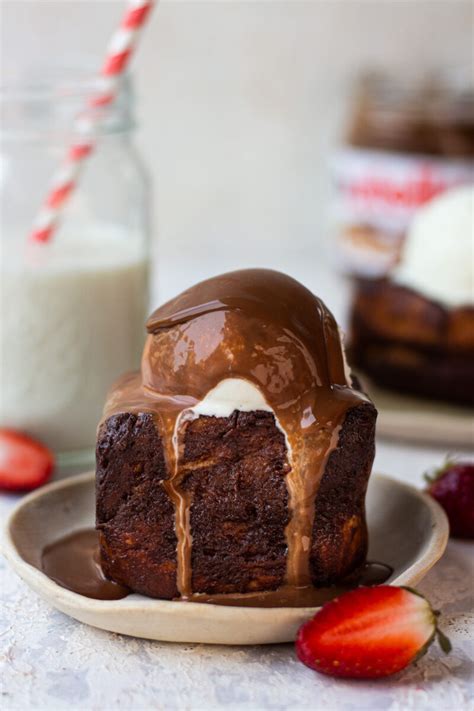 NUTELLA STUFFED FRENCH TOAST - Bake with Shivesh