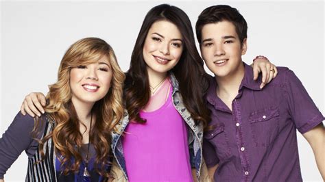 iCarly Actor Confirms Freddie Benson Fan Theory about Bee Movie | Teen Vogue