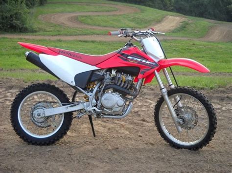 Honda Honda CRF150F - Moto.ZombDrive.COM