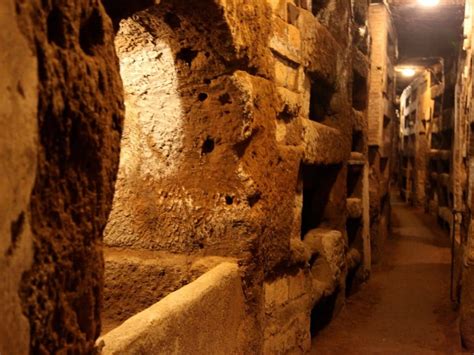 A History of Rome Catacombs - Dark Rome