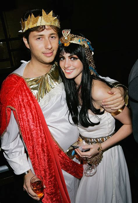 Pics Photos - Celebrity Couple Halloween Costumes Tv Halloween Costumes