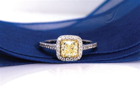 10 Times You Should Not Wear Yellow Diamond Engagement Ring
