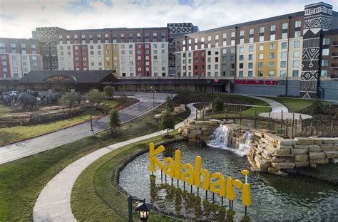 Largest US Indoor Water Park Opens in Round Rock, Texas