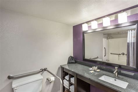 La Quinta Inn & Suites by Wyndham Orlando Universal area Orlando ...