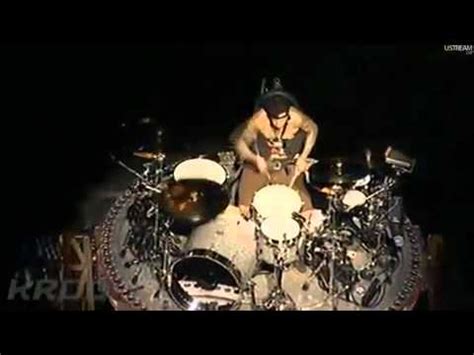 Travis Barker Drum Solo 2010 HD - YouTube