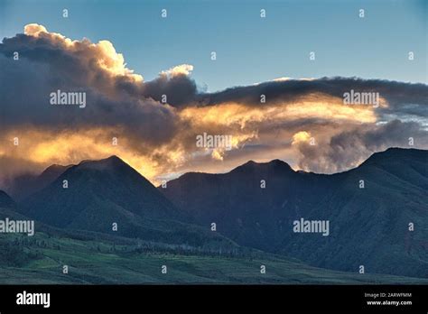 Visit maui hi-res stock photography and images - Alamy