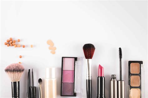 Comprehensive Analysis of the Cosmetics Industry - Indaru