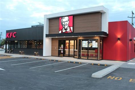 KFC Australia - Inaspace | Restaurant exterior design, Kfc, Retail facade