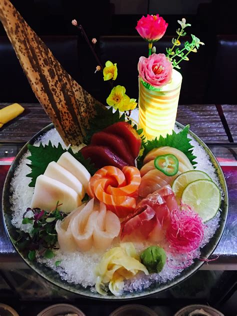 Decorated Sashimi Plate...beautiful-too good to eat! | Sushi recipes ...