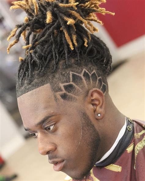 Dreads Bun + Haircut Design | Cabelo crespo masculino, Cabelo trançado masculino, Cabelo