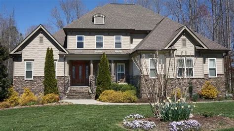 Stone Siding: Your Guide to This Popular Type of House Siding