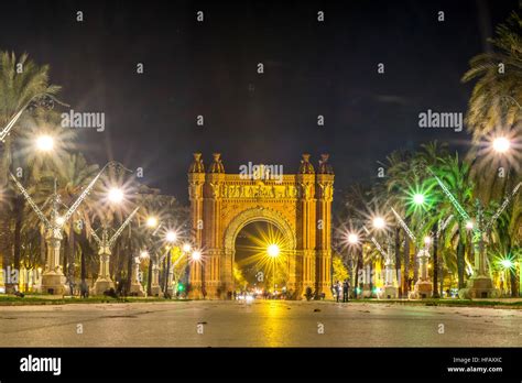 Arc de Triomf Barcelona Spain night lights twinkle sparkle dream Stock ...