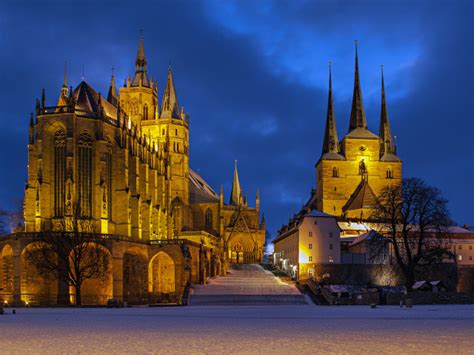 Erfurt Cathedral in the light of evening lights, Germany wallpapers and images - wallpapers ...