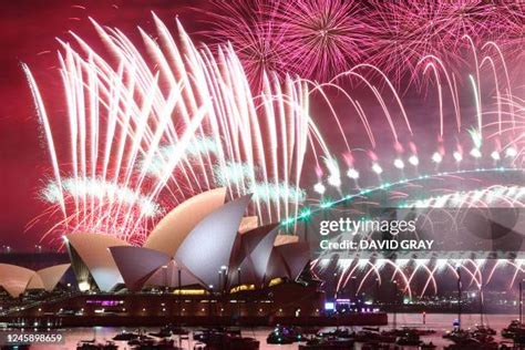 1,772 Sydney Opera House Fireworks Stock Photos, High-Res Pictures, and ...