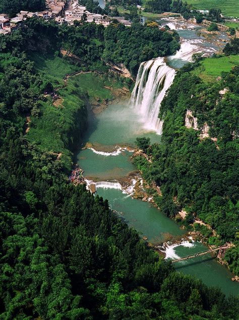 Full View of Huangguoshu Waterfall, Huangguoshu Waterfall Images ...