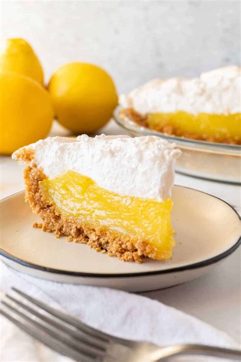 Lemon Meringue Pie with Graham Cracker Crust - Best Crafts and Recipes