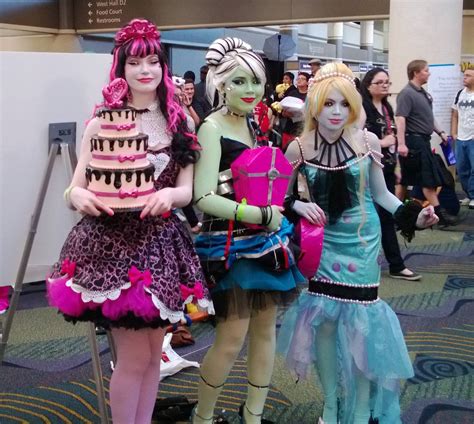 [Photographer] Monster High cosplayers at MegaCon amazing! : r/cosplay