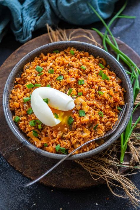 Kimchi Fried Rice Recipe (Step by Step + Video) - Whiskaffair