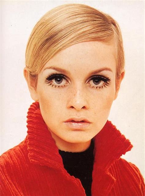 Twiggy | Twiggy hair, Twiggy makeup, Hair icon