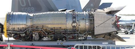 Pratt & Whitney F119 after burning turbo fan [OS] [13378x4963] : r/MachinePorn