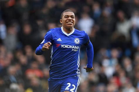 Chelsea từng từ chối thu nạp Kylian Mbappé | Bóng Đá