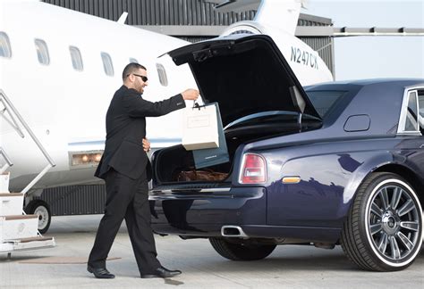 Luton Airport Chauffeur Service | AZ Luxe