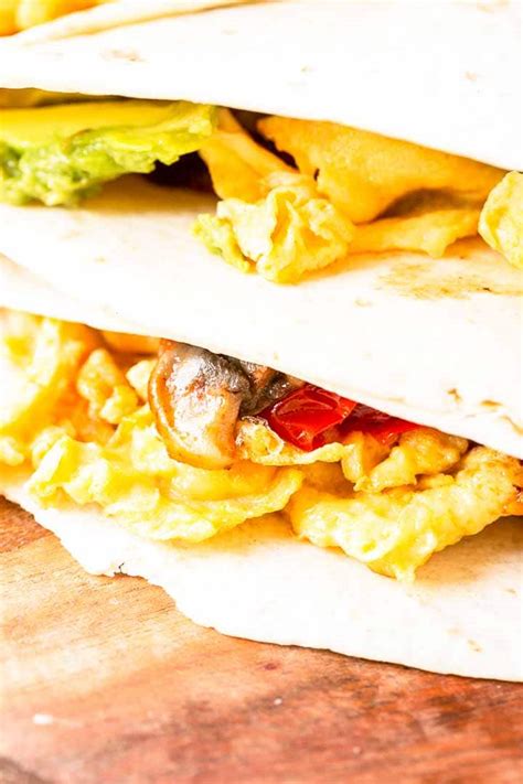 How To Make Breakfast Wrap - The Tortilla Channel