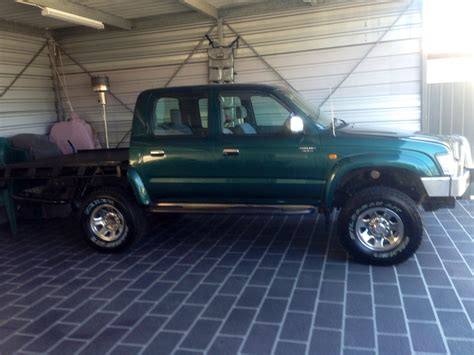 2000 Toyota hilux sr5 for sale