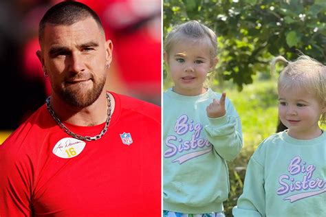 Jason Kelce Recalls ‘Sмυggling’ Daυghter Wyatt into Sυper Bowl LIV to Watch Travis Kelce Play - News