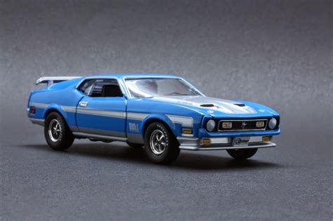 Diecast Hobbist: 1971 Ford Mustang Mach 1 _ Top Gear