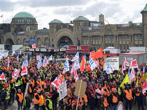 German public sector pauses strikes for now in wage dispute - TODAY