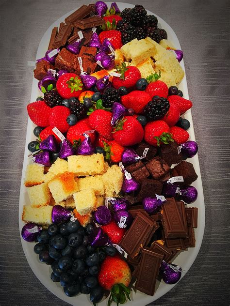 Fruit, Brownies, Pound Cake & Chocolate Grazing Platter, Chocolate Board | Dessert platter, Food ...