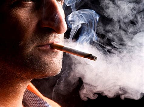 Gigs and cigs: Smoking rates in 22 occupations - CBS News