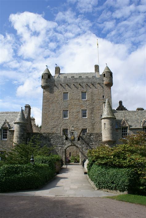 DSC00243 | Cawdor Castle a tower house set amid magnificent … | Flickr ...