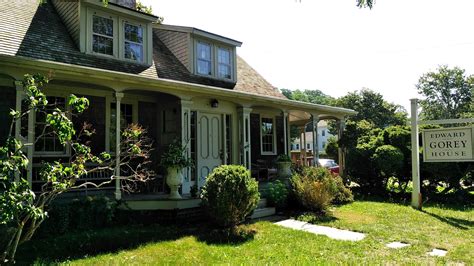 The Edward Gorey House Museum - Fluffy The Vampire Slayer - Cats and Horror blog